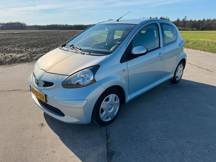 Toyota Aygo 1.0 12V VVT-I 5DRS 2005, Auto's, Toyota, Particulier, Aygo, Benzine, A, Hatchback, Handgeschakeld, Origineel Nederlands