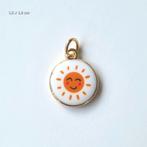 Bedel hanger charm sun smiley zon zonnetje gezichtje lach, 1 bedel, Verzenden, Nieuw, Overige materialen