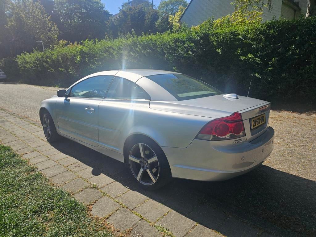 Volvo C70 2.4 170PK Summum 2006 zilvergrijs, Auto's, C70, Zwart, Cabriolet, 4 stoelen