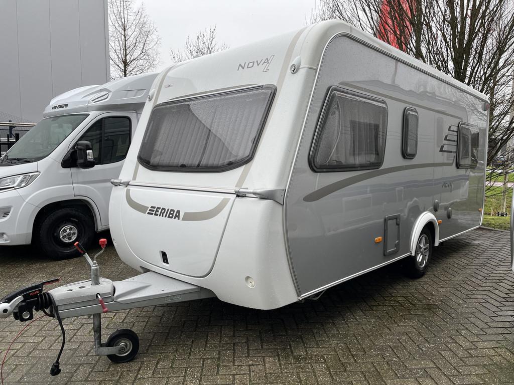 Eriba ENL 442 NOVA LIGHT 442 DELIGHT met vele extra's TV,ESV, Caravans en Kamperen, Autobedrijf Esberg B.V., Vast bed, Info@autobedrijfesberg.nl
