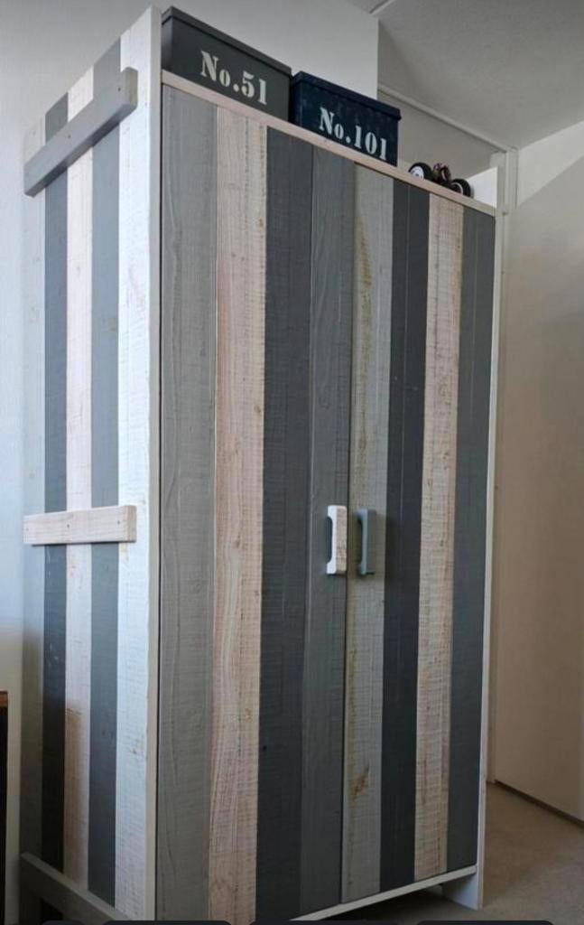 Jelle Mix Houten kledingkast van Babypark, Ophalen, Zo goed als nieuw, 50 tot 75 cm, 150 tot 200 cm