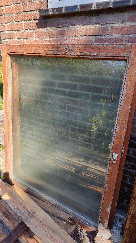 raam, dubbel glas in houten kozijn, Doe-het-zelf en Verbouw, Glas en Ramen, Ophalen, Gevelraam of Ruit, Gebruikt, 80 tot 120 cm