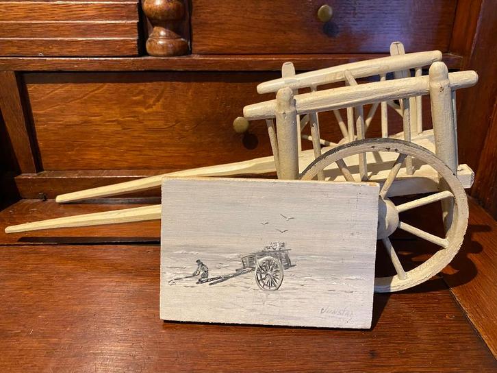 Olieverfje Jutter met een model van 'n boerenkar *Nous deux*, Antiek en Kunst, Curiosa en Brocante, Ophalen of Verzenden