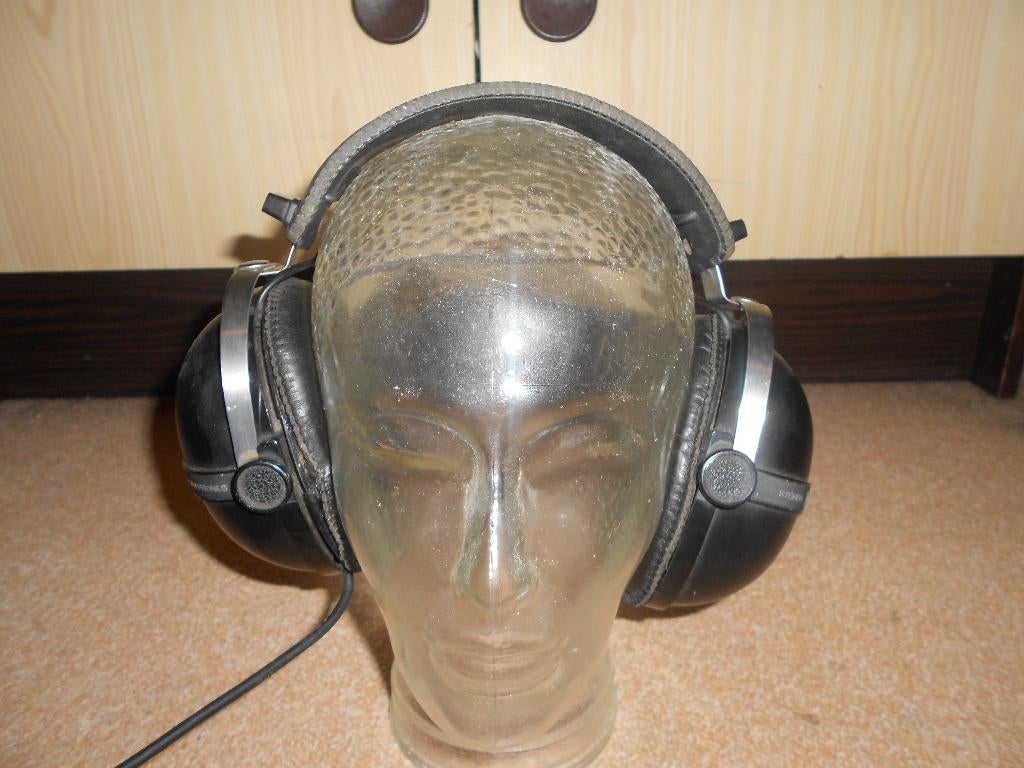 PIONEER SE-205 vintage koptelefoon, de kokosnoot, Audio, Tv en Foto, Koptelefoons, Ophalen of Verzenden, Gebruikt, Over oor (circumaural)