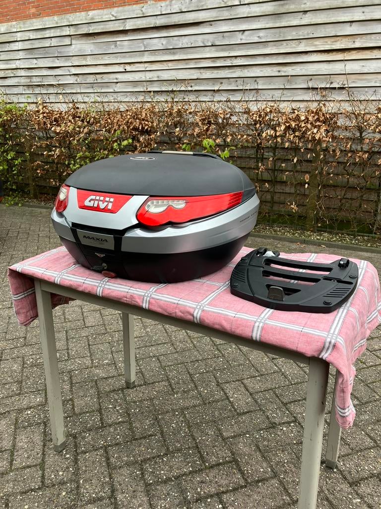 Givi Topkoffer, Ophalen of Verzenden, Zo goed als nieuw