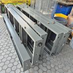 7 CONSTRUCTIE  METALEN PROFIELEN MASSIEVE AS MET WIELEN, Ophalen, Gebruikt, IJzer