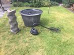 stenen fontein met pomp en waterkuip, Tuin en Terras, Ophalen, Gebruikt, Hardsteen, Fontein