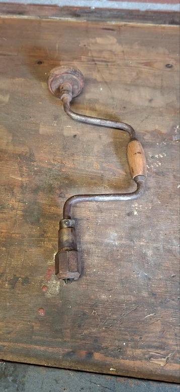 Antieke Handboor - Vintage Gereedschap beschikbaar voor biedingen