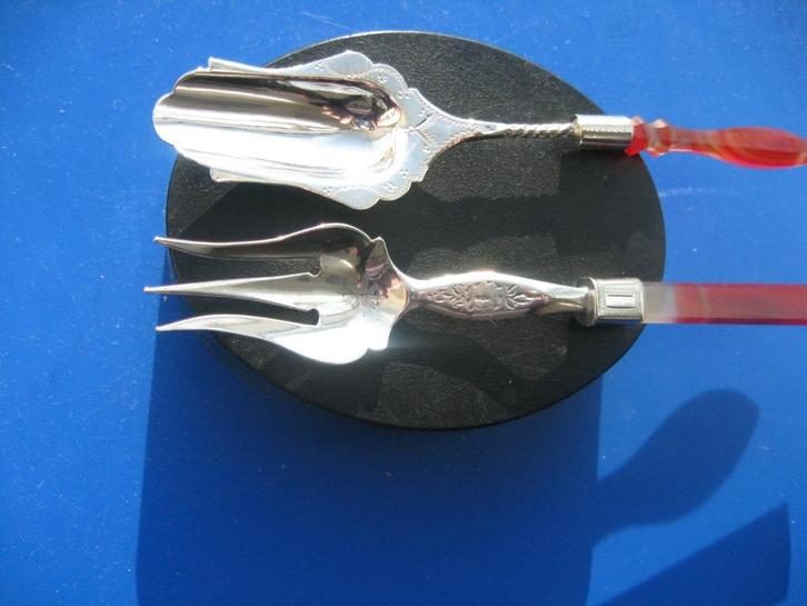 Zilveren set met lepel en vork en kornalijnen steel., Antiek en Kunst, Antiek | Goud en Zilver, Zilver, Verzenden