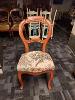 Biedermeier oorstoel, gebloemde gobelin bekleding., Ophalen