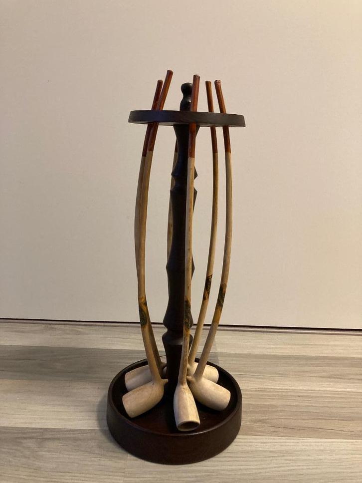 Goudse pijpen in een houten standaard, Antiek en Kunst, Antiek | Keramiek en Aardewerk, Ophalen