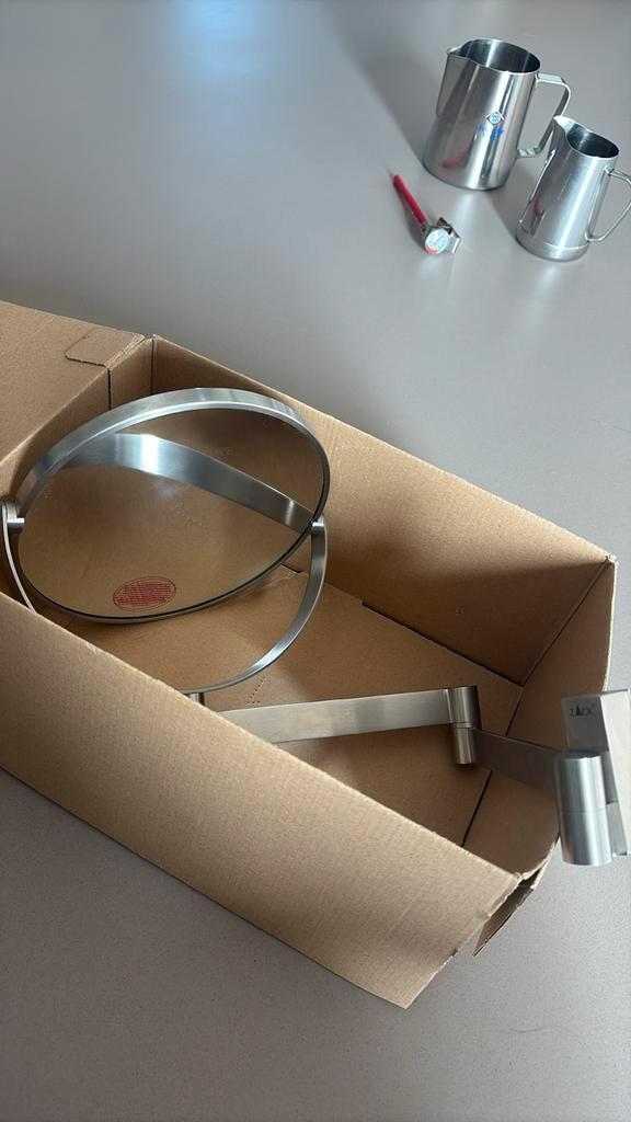 Zack Linea spiegel rvs geborsteld met vergroting NIEUW, Huis en Inrichting, Badkamer | Badtextiel en Accessoires, Nieuw, Overige typen