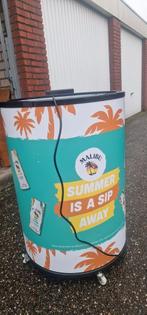 Aangeboden leuke malibu koelton, Minder dan 75 liter, Ophalen, Zo goed als nieuw, Zonder vriesvak