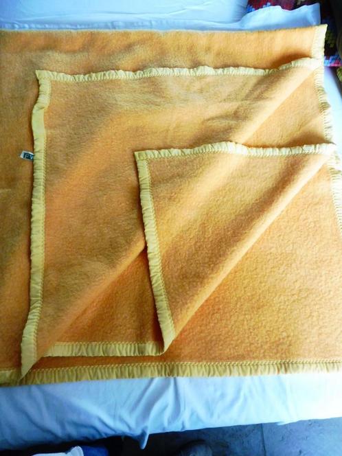 Prachtige wollen deken FWAB 225 x 225 cm, Huis en Inrichting, Woonaccessoires | Plaids en Woondekens, Zo goed als nieuw, Ophalen