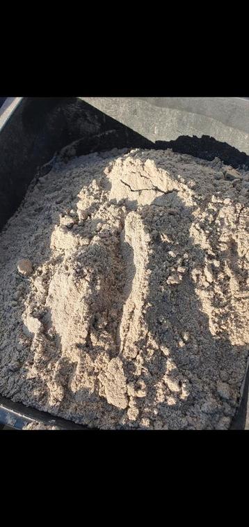 GRATIS ZAND - 1 KUUB - SCHOON !!! beschikbaar voor biedingen