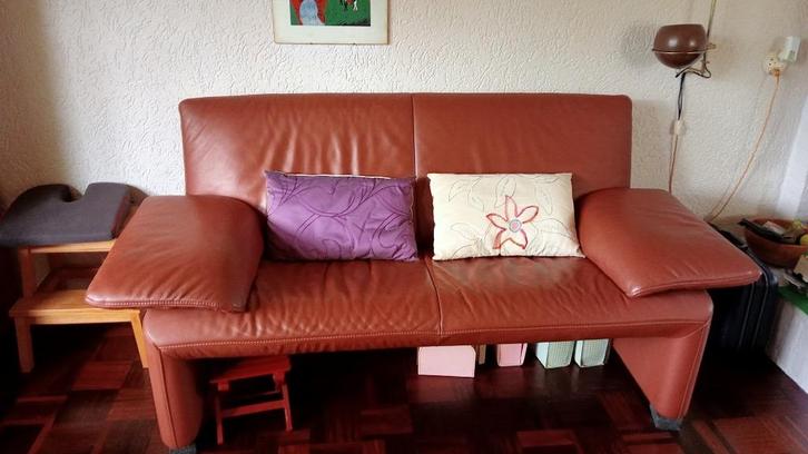 Jori lederen 2-zits bank, Huis en Inrichting, Banken | Sofa's en Chaises Longues, Gebruikt, Tweepersoons, 150 tot 200 cm, 75 tot 100 cm