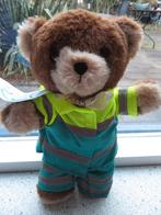 Beer van Stichting Ambulance Wens met kleertjes, Verzamelen, Beren en Cherished Teddies, Ophalen of Verzenden, Nieuw, Stoffen beer