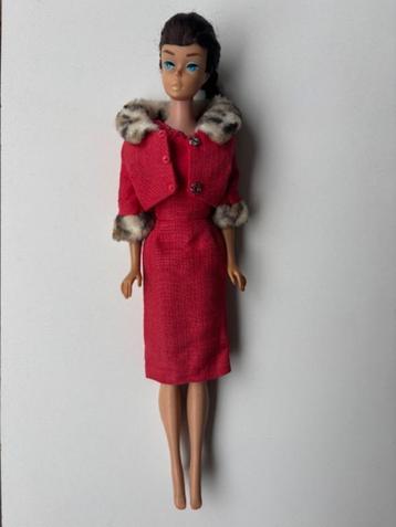 Oude Barbie pop Mattel 1962 met Barbie Matinee setje beschikbaar voor biedingen