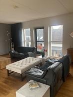 2 leren Leolux banken, Ophalen, Gebruikt, Driepersoons, Rechte bank