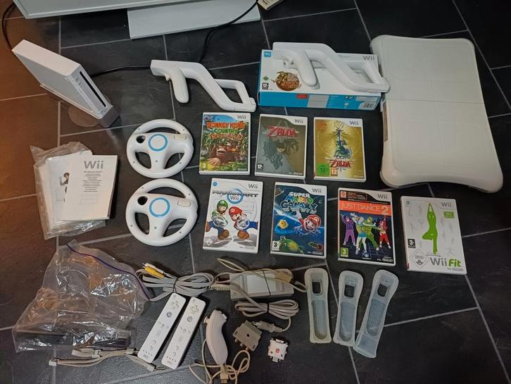 Nintendo Wii Compleet Pakket - mario kart, donkey kong, zeld, Spelcomputers en Games, Spelcomputers | Nintendo Wii, Gebruikt, Met 2 controllers
