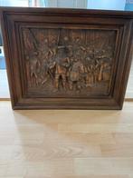 Houten Beeldhouwwerk met Voorstelling, Ophalen