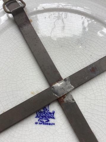 Delfsblauwbord beschikbaar voor biedingen