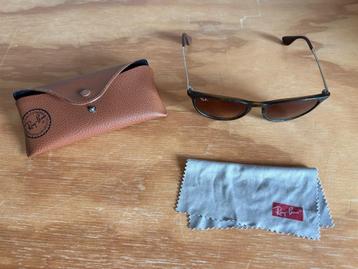 rayban zonnebril beschikbaar voor biedingen