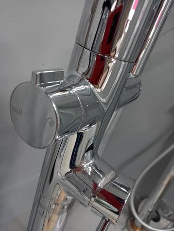 Staande badkraan beschikbaar voor biedingen