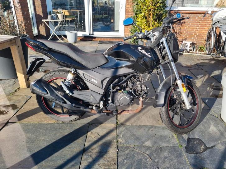 Killerbee F31 - 4600km - Prima onderhouden, Fietsen en Brommers, Brommers | Crossbrommers, Gebruikt, Overige merken, Ophalen