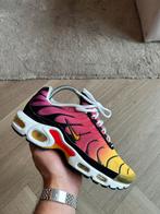 Nike air max plus TN “yellow pink gradient” 39, Kleding | Heren, Schoenen, Ophalen of Verzenden, Zo goed als nieuw, Overige kleuren