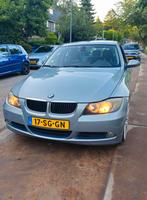 BMW 3-Serie 2.0 I 320 2006 Grijs, Auto's, Achterwielaandrijving, 4 cilinders, Handgeschakeld, Particulier