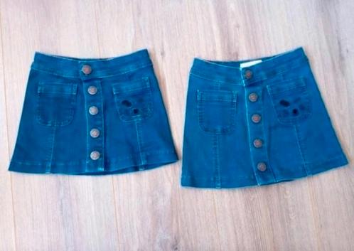 Zgan! 2 x spijkerrokjes. Mt 92 en 98

Prijs is voor beide!, Kinderen en Baby's, Kinderkleding | Maat 92, Zo goed als nieuw, Meisje