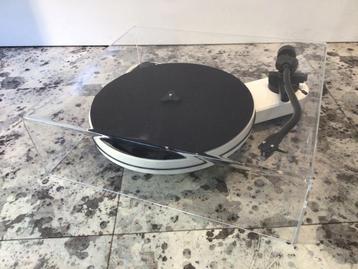 Pro-Ject RPM 3 incl. Ortofon 2M black beschikbaar voor biedingen