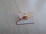 1 mooie pin van een naaimachine te koop, Verzamelen, Speldjes, Pins en Buttons, Ophalen of Verzenden, Nieuw, Overige onderwerpen