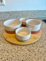 Houten tapas serveerschaal met bakjes, Huis en Inrichting, Keuken | Servies, Keramiek, Nieuw, Ophalen of Verzenden, Schaal of Schalen