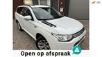 Mitsubishi Outlander 2.0 PHEV Instyle+ / Pano / Leder / Came, 4 cilinders, Met garantie (alle), Wit, Vierwielaandrijving