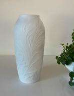 Hutschenreuther biscuitporselein vaas, Huis en Inrichting, Woonaccessoires | Vazen, Wit, Aardewerk of Porselein, Ophalen of Verzenden