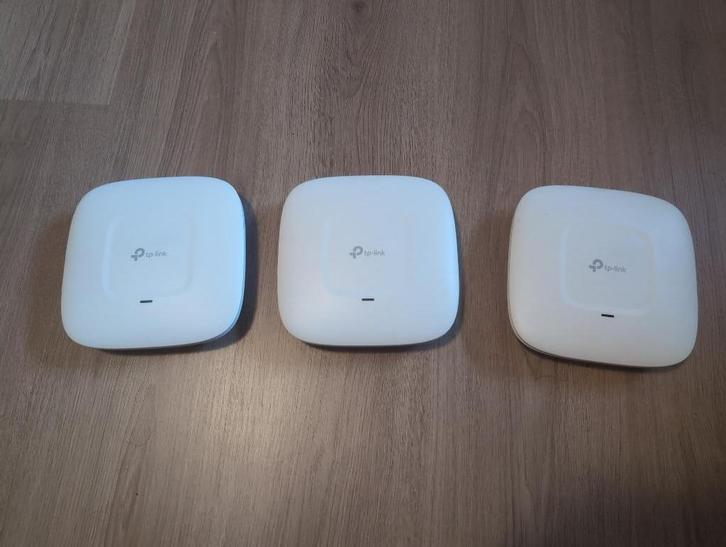 3x TP-Link Omada EAP225 en EAP245 PoE incl accessoires, Computers en Software, Accesspoints, Gebruikt, Ophalen of Verzenden