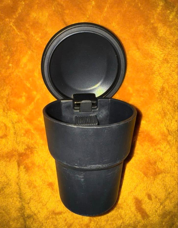 Auto asbak / ashtray coin holder - zwart / black - Hyundai, Auto diversen, Auto-accessoires, Zo goed als nieuw, Ophalen of Verzenden