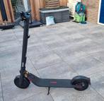 Ninebot E22E in nette staat met nieuwe accu., Fietsen en Brommers, Steps, Ophalen, Gebruikt, Elektrische step (E-scooter), Segway Ninebot
