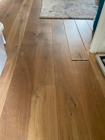Eikenhouten vloer ca 30m2 beschikbaar voor biedingen