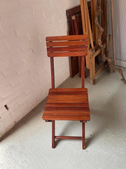 Stevige mahonie gelakte teakhouten klapstoel, Tuin en Terras, Tuinstoelen, Zo goed als nieuw, Hout, Inklapbaar, Ophalen