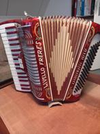 80bs Livello Freres Toetsaccordeon, Muziek en Instrumenten, Accordeons, Overige merken, Gebruikt, Met riemen, 80-bas