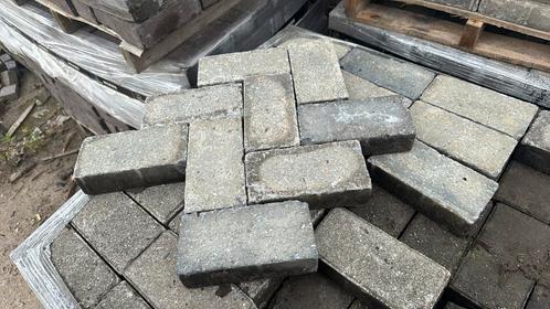 92m2 gebruikte betonklinker antaciet/grijs, Tuin en Terras, Tegels en Klinkers, Zo goed als nieuw, Klinkers, Beton, 10 m² of meer