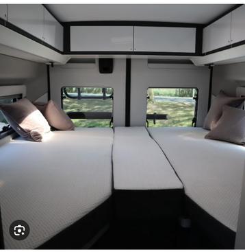 Kussen nieuw uit een Adria twin Slb640 beschikbaar voor biedingen