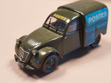 Citroën AU besteleend ovaaltje van de Franse post 1:43 Norev beschikbaar voor biedingen