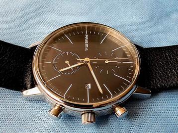 Prisma horloge  beschikbaar voor biedingen