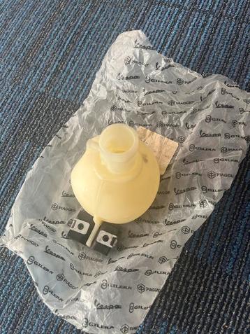 Nos gilera dna kvs tank (piaggio)(50cc)(125cc)(180cc)(zip) beschikbaar voor biedingen