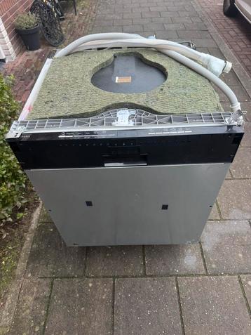 Siemens inbouw vaatwasser 3 jaar oud beschikbaar voor biedingen