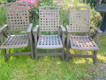 Tuinstoelen beschikbaar voor biedingen